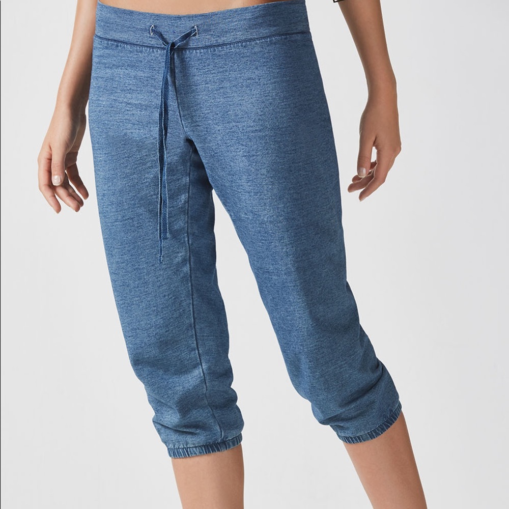 NWT Fabletics Hamilton sweatpants- super soft